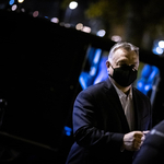 Orbán: A járványügyi szakemberek mereven ellenzik a korlátozások nagyobb lélegzetű enyhítését