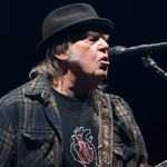 Az eltűnt idő nyomában járhatunk Neil Young új lemezét hallgatva