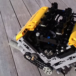 Video: csodásan duruzsol ez a V8-as motor – na, de LEGO-ból?