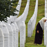 A boszniai szerb parlament tagadja, hogy népirtás történt volna Srebrenicában