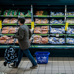 Megszünteti az éjszakai műszakot a magyar Tesco