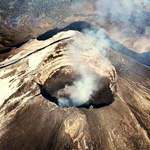 Hamufelhőt lövell ki a Popocatépetl – légifelvételek