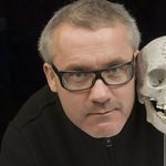 Ingyen megmutatják jövőre Londonban Damien Hirst gyémántkoponyáját