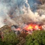 Tombol a Kilauea vulkán, hamuba borulhat Hawaii egyik szigete