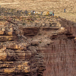 A Grand Canyonba zuhant egy turista fotózás közben