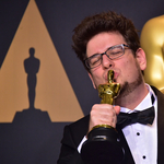 Hollywoodba tart a Oscar-díjas Mindenki rendezője