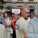 Heol.hu: Esterházy Pétert őrizni kellett Egerben