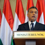 Orbán elégedett magával