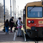 Hétfő reggel a MÁV félrenyelte a kávét, gereblyére lépett, elcsúszott egy banánhéjon és kizárta magát a lakásból