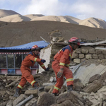 Legalább 126 halálos áldozata van a tibeti földrengésnek