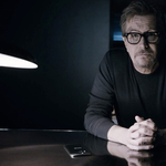 Besokallt Gary Oldman: néhány éve még mobilos reklámarc volt, most mindenkinek üzent valamit a telefonokról