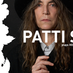 Patti Smith Budapesten lőtt egy Patti Smith-plakátot