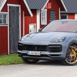 Lamborghinit eszik reggelire: teszten a Porsche Cayenne Turbo GT