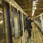 Videófelvételek alapján keresik a 3-as metró szabotőreit