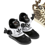 Jeremy Scott radikális Adidas Originals cipődizájnjai 2012-re