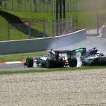 Így ütötte ki egymást Rosberg és Hamilton a spanyol GP-n – videó