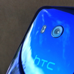 Marokra szorítottuk a világ első összenyomható mobilját – itt a HTC U11