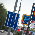 Nagyot nőtt a Lidl és az Aldi dolgozóinak száma, kevesebben maradtak a Tescónál