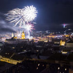 Megszavaztatják a pécsieket, hogy tűzifát, vagy tűzijátékot akarnak-e