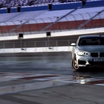 Videó: így driftel a BMW önjáró autója