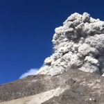 Kitört a Merapi vulkán Indonéziában, evakuálják a lakosságot