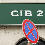 Több mint egy hétig nem tudnak majd este internetről vásárolni a CIB Bank ügyfelei