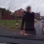 Instant karma: kiszállt balhézni a sofőr, de a legrosszabbkor – videó