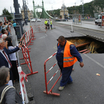 Nemsokára nyoma sem lesz a Fővám téri gigagödörnek