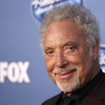 Tom Jones is érintett: "A zeneiparban is széles körű a zaklatás és az erőszak"