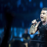 Robbie Williams akkor most eladta a lelkét Putyinnak?