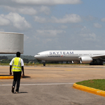 A francia kormány megmentené az Air France-KLM-et