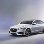 A Temze fölött kötéltáncolt az új Jaguar XF – videó