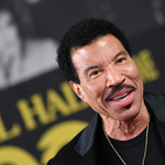 Lionel Richie a HVG-nek: Sok-sok gyermek születéséért felelősek a dalaim