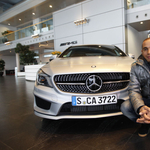 Hamilton kipróbálta a Kecskeméten készülő Mercedes CLA-t - videó