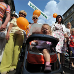 A kismamákat nem védené tovább a szaktárca, a Fidesz viszont fogadkozik