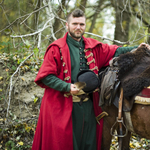 Fotókat közöltek az állatkínzással vádolt bakonyi huszárokról