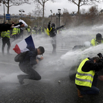 A francia tüntetések miatt szigorít a láthatósági mellények kereskedelmén Egyiptom