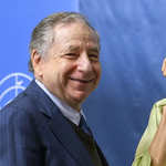 Csaknem húsz évvel a lánykérés után végre összeházasodott Jean Todt és Michelle Yeoh