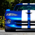 Nem kicsit mérges kígyó: alig használt 27 éves Dodge Viper vár új gazdára