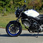 Suzuki SV650 teszt – Visszatért egy igazi közönségkedvenc