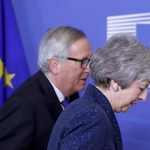 Elege lett, lemondott Theresa May Brexit-ügyi államtitkára