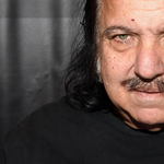 Demenciában szenved, nem áll bíróság elé szexuális zaklatási ügyei miatt Ron Jeremy