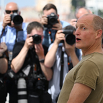 Kifosztották Woody Harrelson és Bill Maher hollywoodi fűboltját