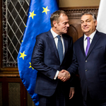 Donald Tusk: Orbán Viktor nyíltan oroszbarát