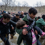 Orbán megkönnyebbült, amikor megtudta, hogy az olaszok nem engedik kikötni a menekültek hajóját