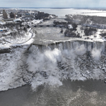 Lélegzetelállító a befagyott Niagara látványa – képek