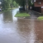 Medencényi eső hullott az országra, volt, ahol utcákat lepett el a víz – fotók