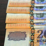 Majdnem 300 ezer forintra mérték a magyarok átlagfizetését