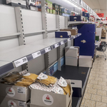 Hatalmasat nőtt márciusban a szupermarketek és patikák forgalma