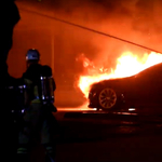 Teslák lángoltak Malmőben, a rendőrség nyomozást indított – videó